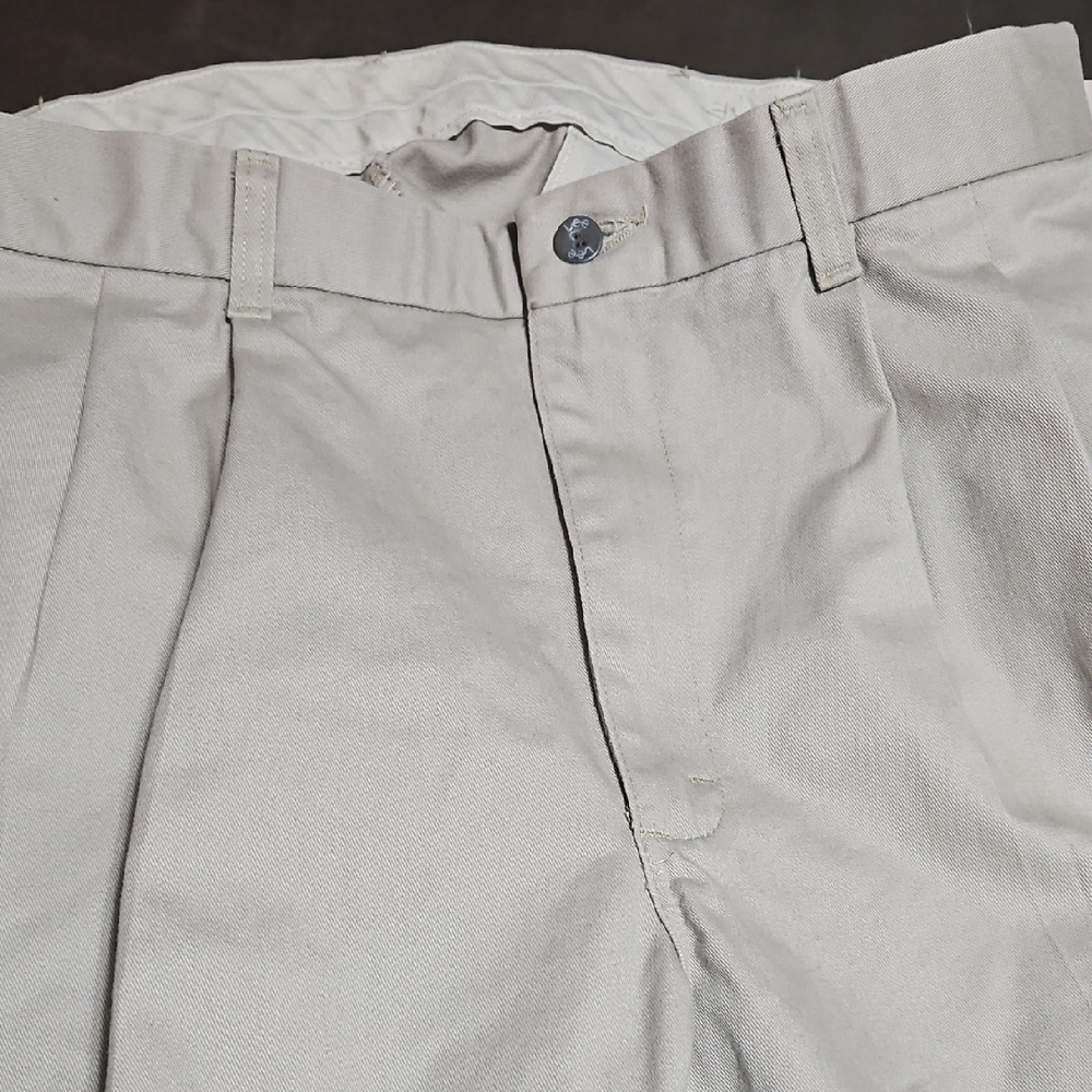 Lee Men's Chinos in Light Gray